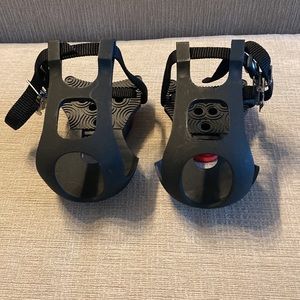 Peloton Toe Clip In Cages - Pedal adapter